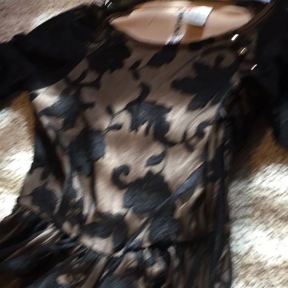 Black lacy party dress! - Picture 3 of 3